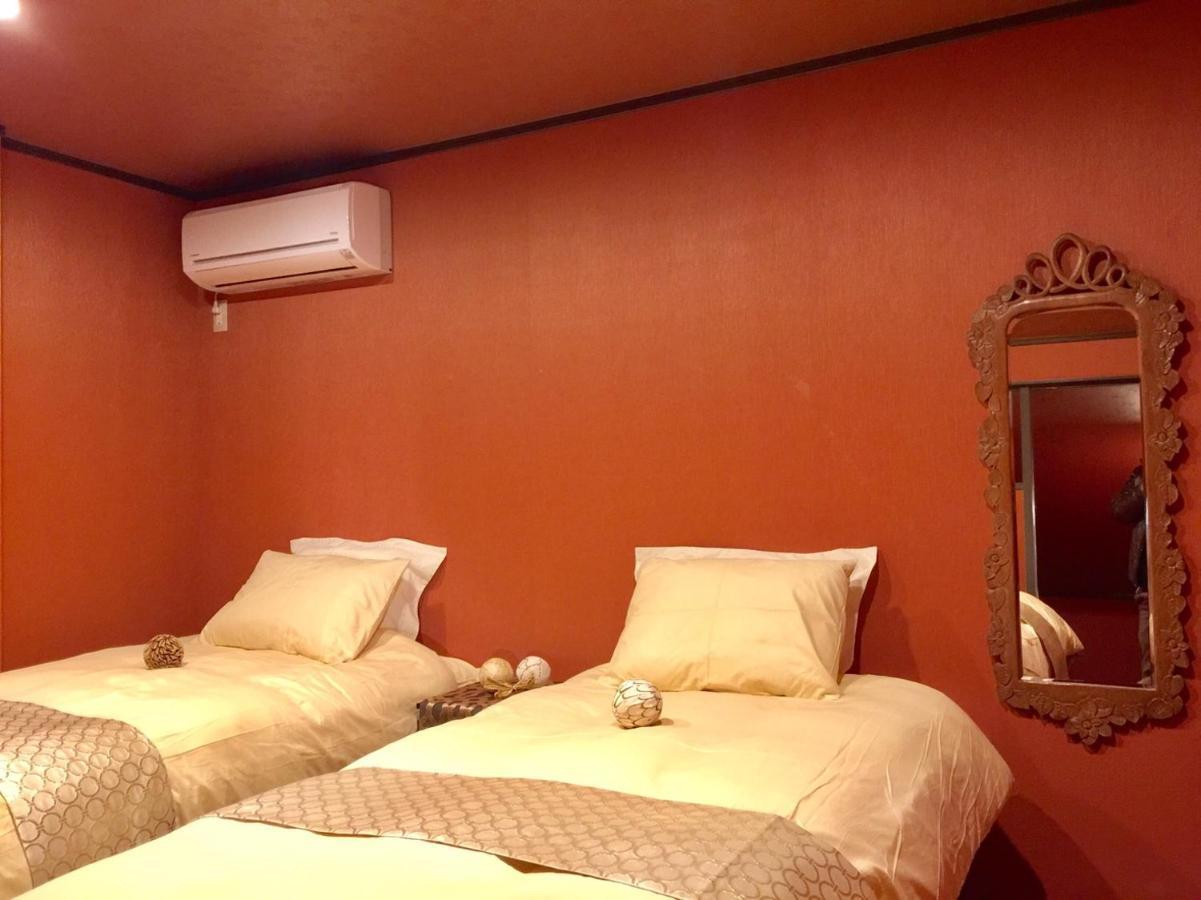 Yumeji Guest House Osaka Bagian luar foto